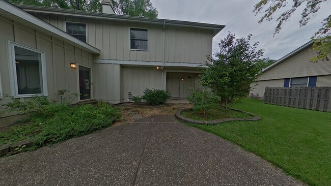 Building Photo - 14355 Rainy Lake Dr