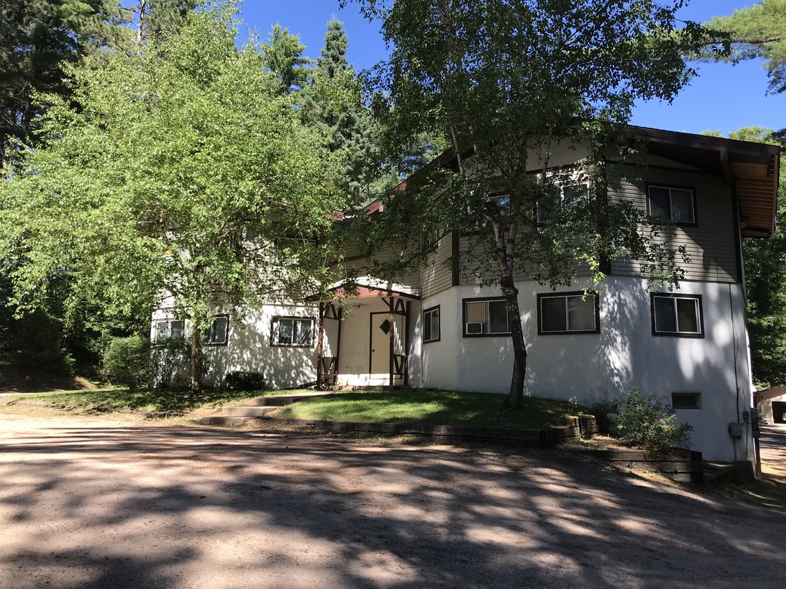 Lower Level with water view - 604 S Coolidge St