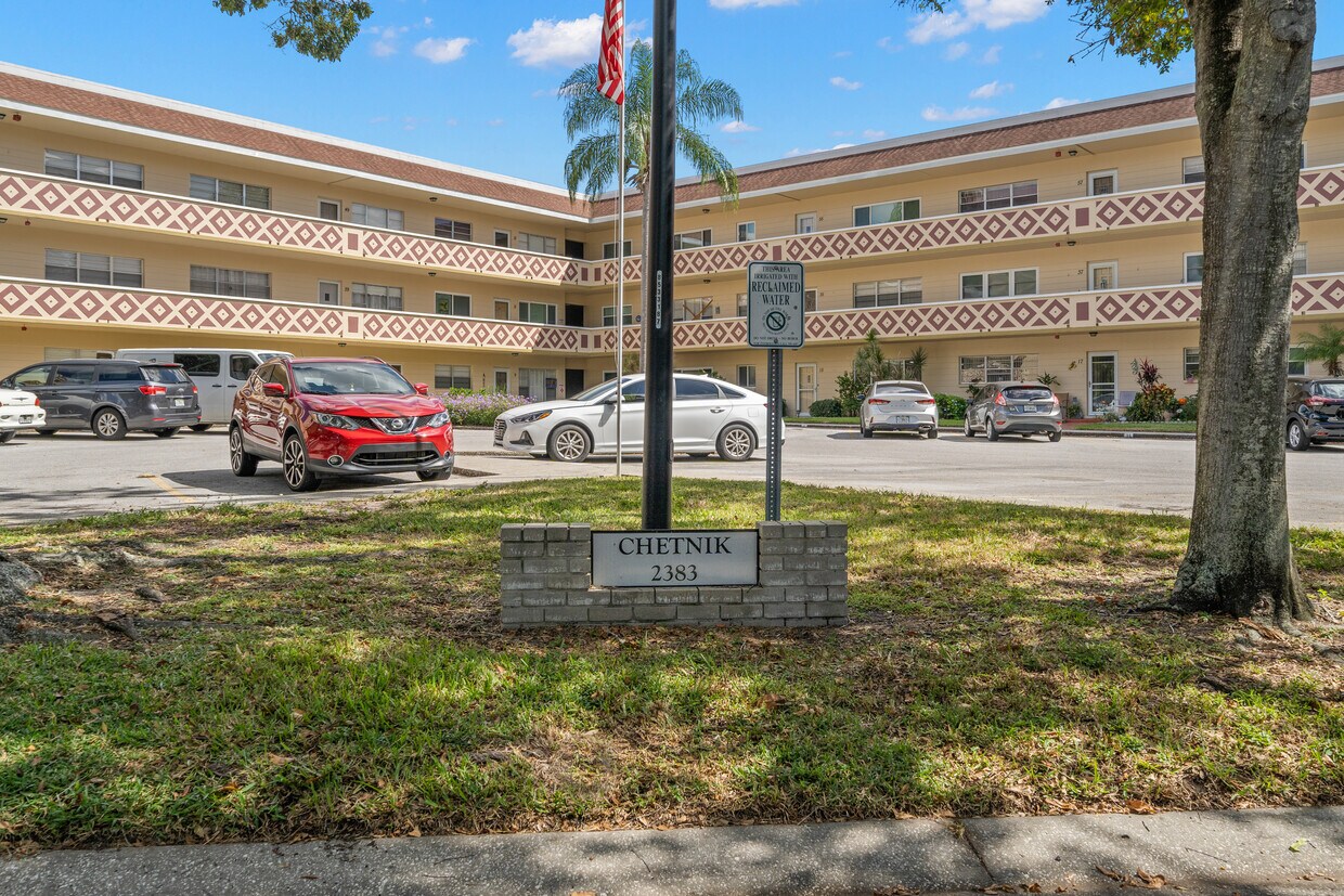 2383 Netherlands Dr Unit 57, Clearwater, FL 33763 Condo for Rent in