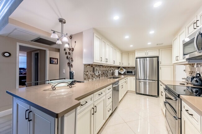 4250 Galt Ocean Dr photo'