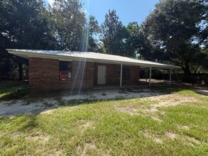 Building Photo - 1312 FL-20