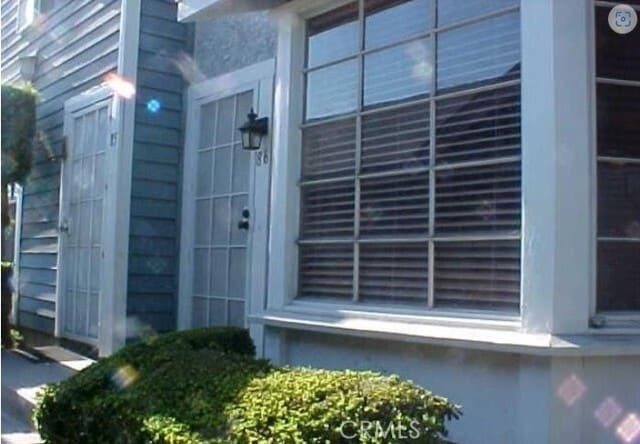Primary Photo - 5640 Riverside Dr
