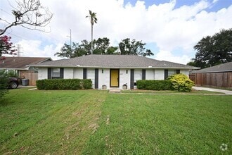 Building Photo - 3007 Maple Grove Ln