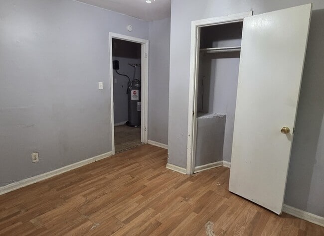Building Photo - 294 Pursley St