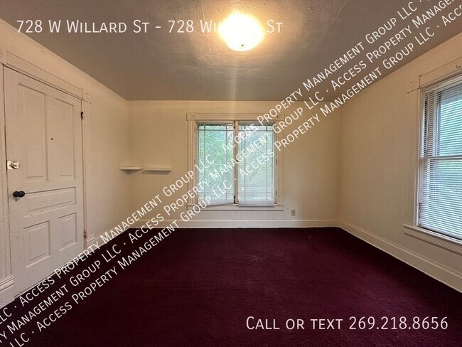 Foto del edificio - Large 2 bedroom unit available immediately...