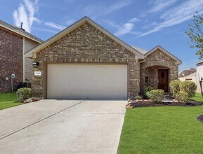 Building Photo - 20751 Winghaven Dr