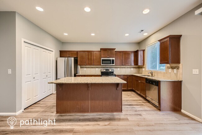 Foto del edificio - 6900 Raptor Avenue Ne, Lacey, WA, 98516
