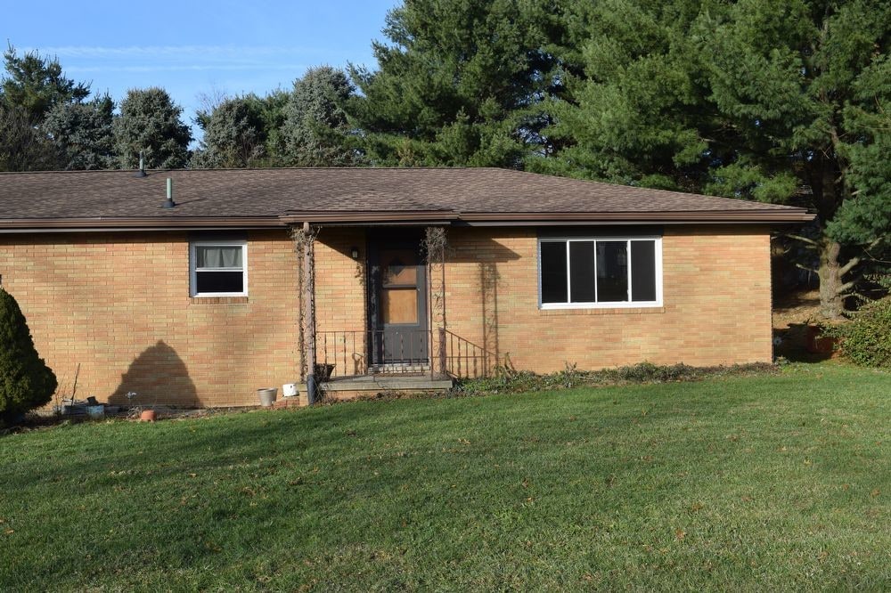 Primary Photo - Three bedroom ranch duplex
