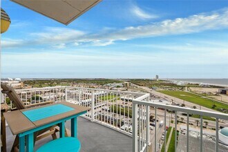 Building Photo - 500 Seawall Blvd