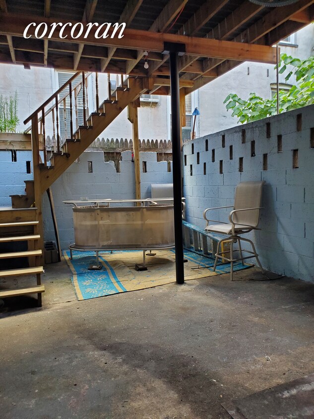 Building Photo - 103 Ralph Ave