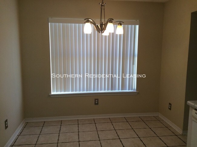 Building Photo - 972 Crimson Heights Ct