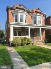 Building Photo - 626 Noble St