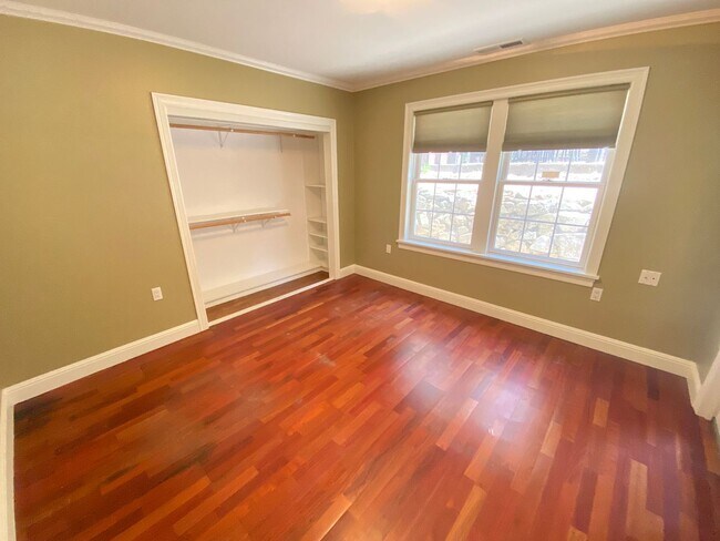 Foto del edificio - Advent - Four Bedroom Home W/ Incredibly L...