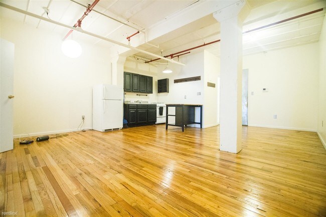 Foto del edificio - 2 br, 1 bath Apartment - 175 Stockholm St