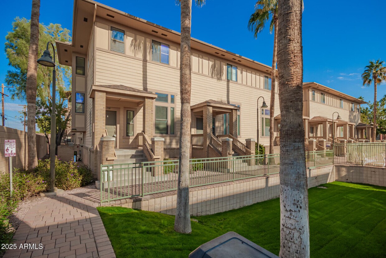 Foto principal - 738 S Beck Ave