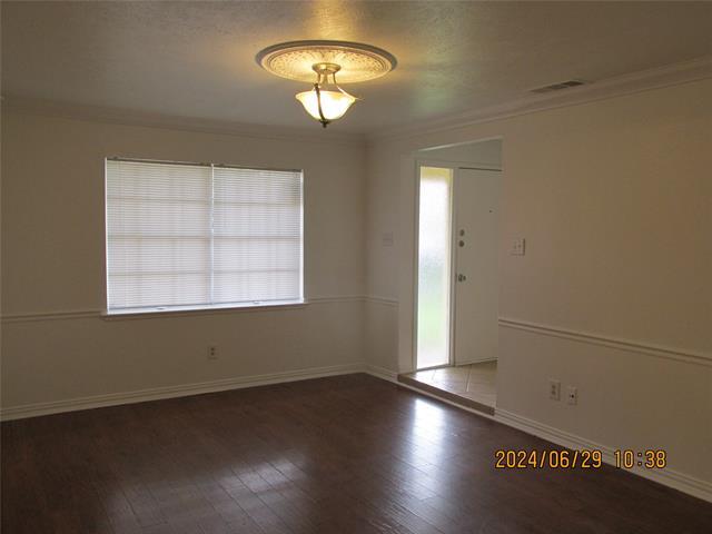 Building Photo - 641 Cambridge Dr