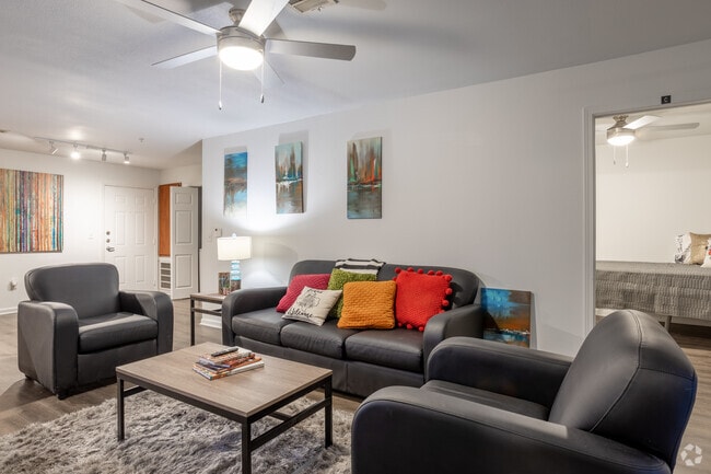 4BR, 4BA- 1698SF - Z - Sparq on Rio