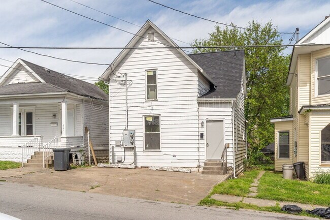 Foto del edificio - 419 Walnut Ave