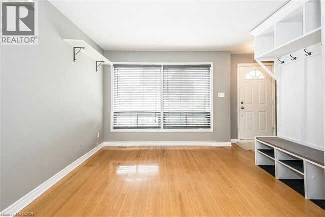 Building Photo - 1027 Bernhardt St