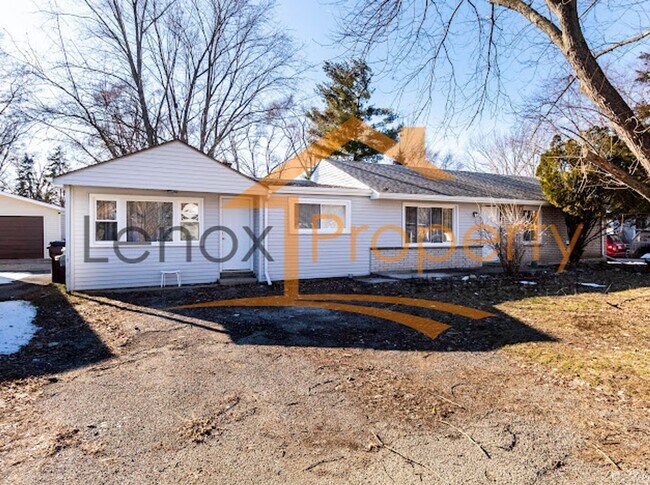 Foto del edificio - Shelby Township Ranch For Rent!!! HALF OFF...
