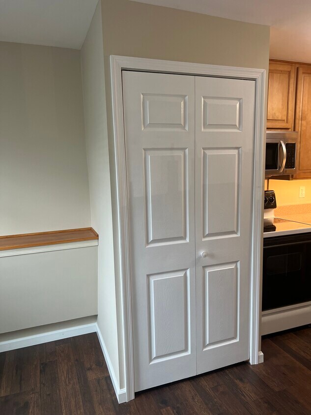 Washer dryer closet - 403 S Main Street