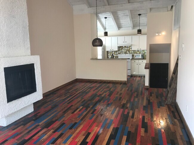 Foto del edificio - 207 Hi Cir N