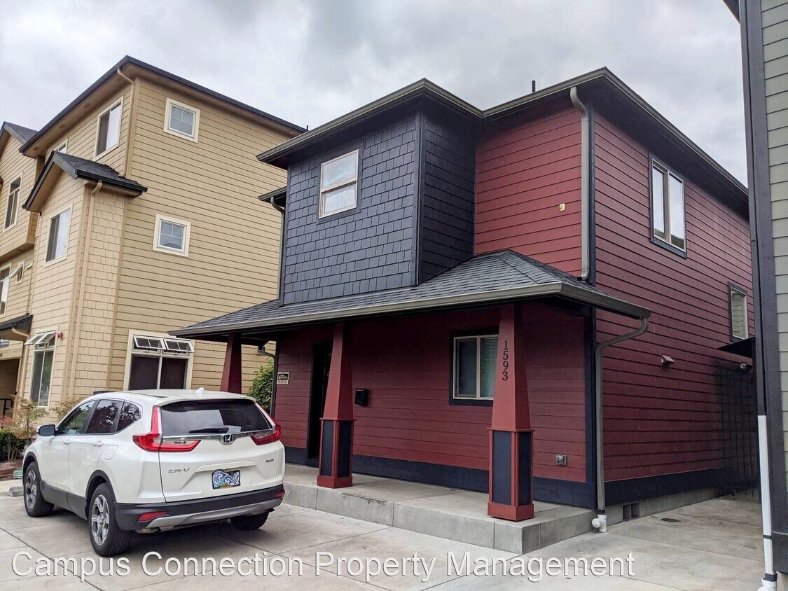 Foto principal - 6 br, 3 bath House - 1593 Mill