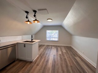 Photo du bâtiment - 128 Wentworth St N