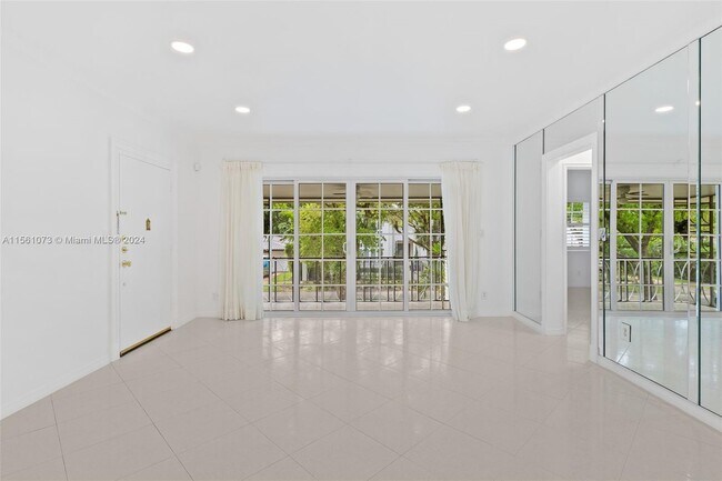 Foto del edificio - 925 Palermo Ave