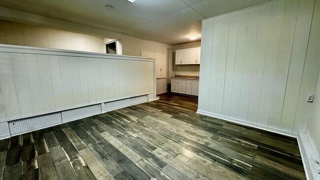 Building Photo - 3007 Lanikaula St
