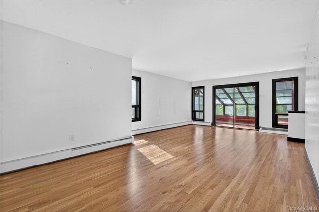 Building Photo - 40 Felter Hill Rd