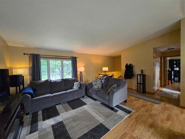 Foto del edificio - 161 Sunflower Ln