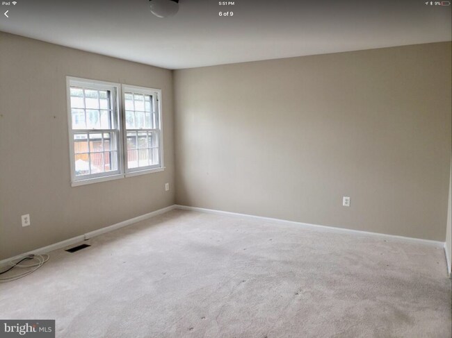 Building Photo - 16569 Royal Ct