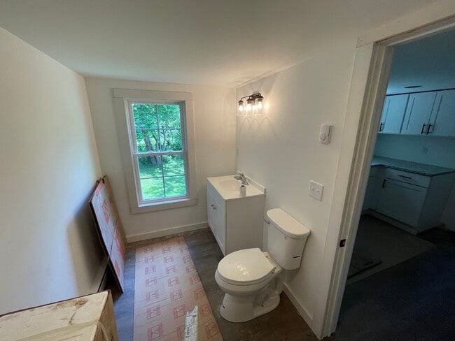 Building Photo - 1419 NY 376