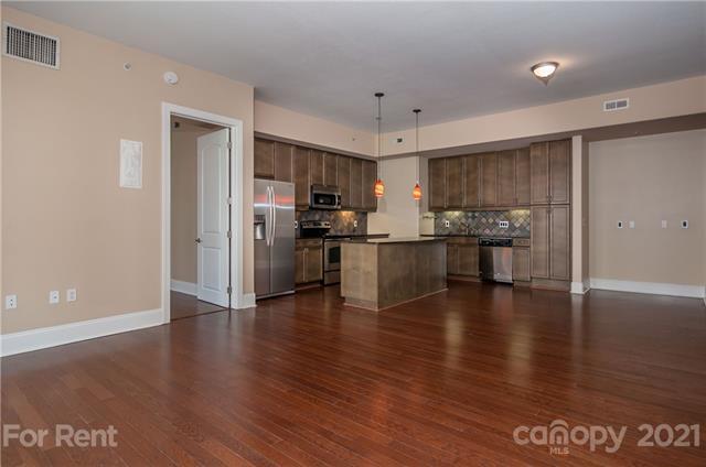 Foto del edificio - 4620 Piedmont Row Dr