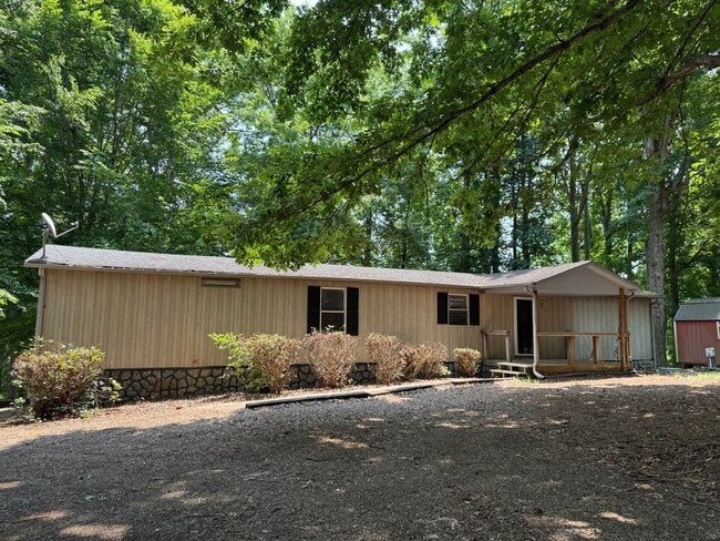 Building Photo - Updated Two Bedroom Trailer with Lake Acce...