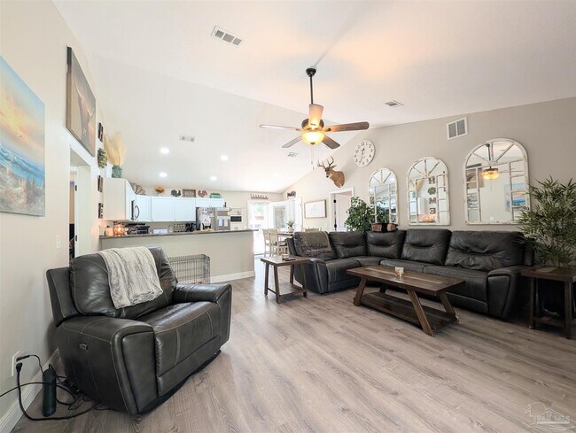 Foto del edificio - 6837 Sage Brush Ln