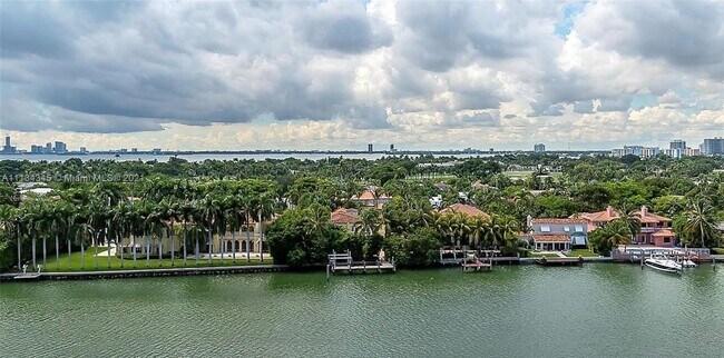 Building Photo - 5600 Collins Ave