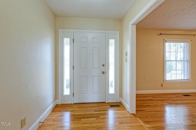 Foto del edificio - 4610 Linden Rd