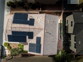 Building Photo - 10742 Leatherstocking Ave