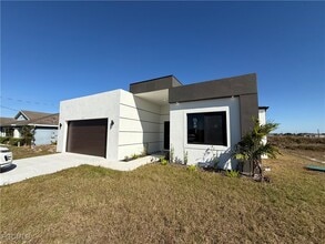 Building Photo - 331 Rawlings Ave