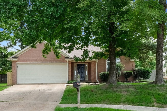 Building Photo - 3920 Pecan Trace Cove
