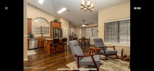Building Photo - 1560 E Sonoran Desert Dr