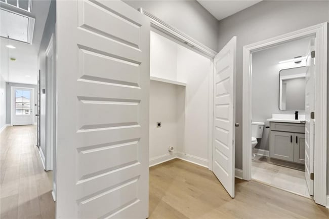 Building Photo - 1222-1224 St Denis St