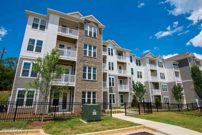 Foto del edificio - 4251 Holly Springs Pkwy