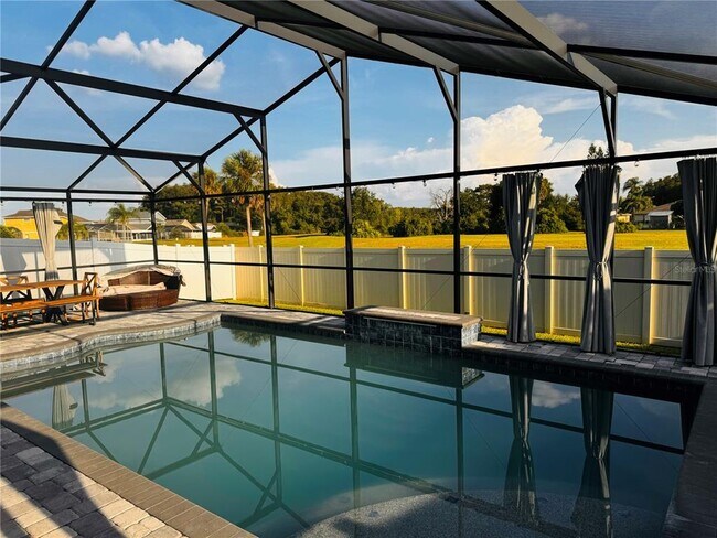 Building Photo - 12929 Sawgrass Pine Cir
