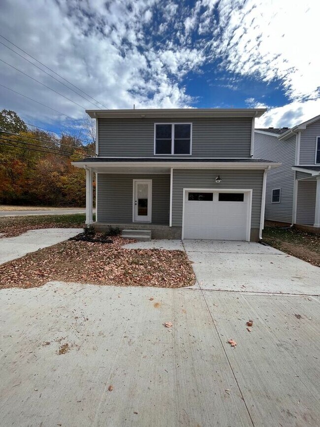 Building Photo - New Construction 3 BR, 2.5 BA, 1 Car Garage!