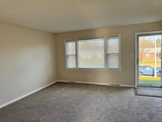 Foto del edificio - 308 E Tiverton Way