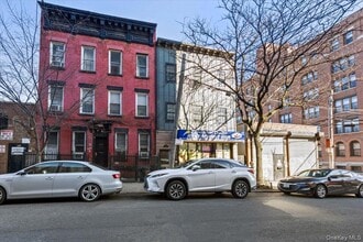 Building Photo - 745 E 136th St