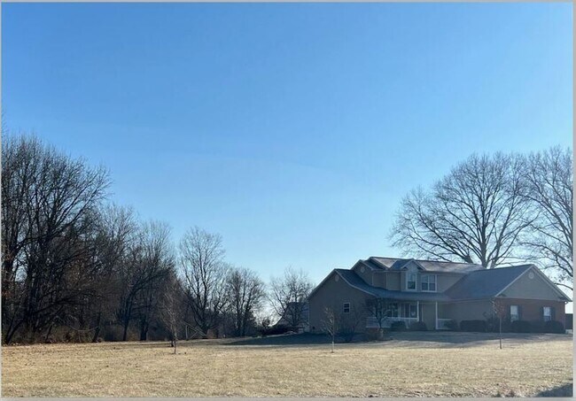 Building Photo - 2828 Old Freeburg Rd